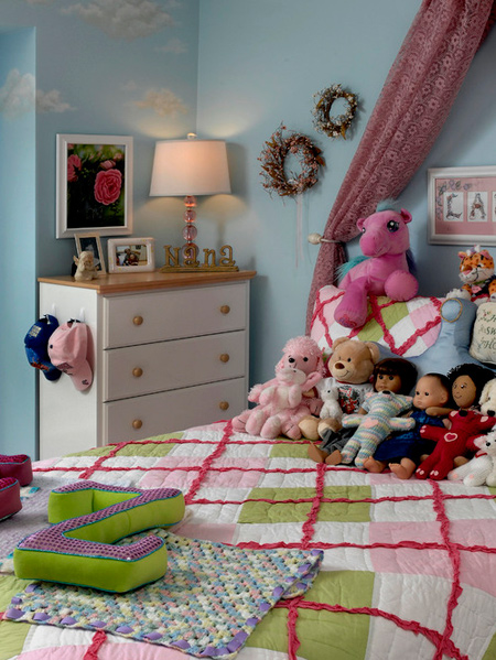 ایده های چیدمان اتاق کودک, نحوه چیدمان عروسک اتاق کودکان